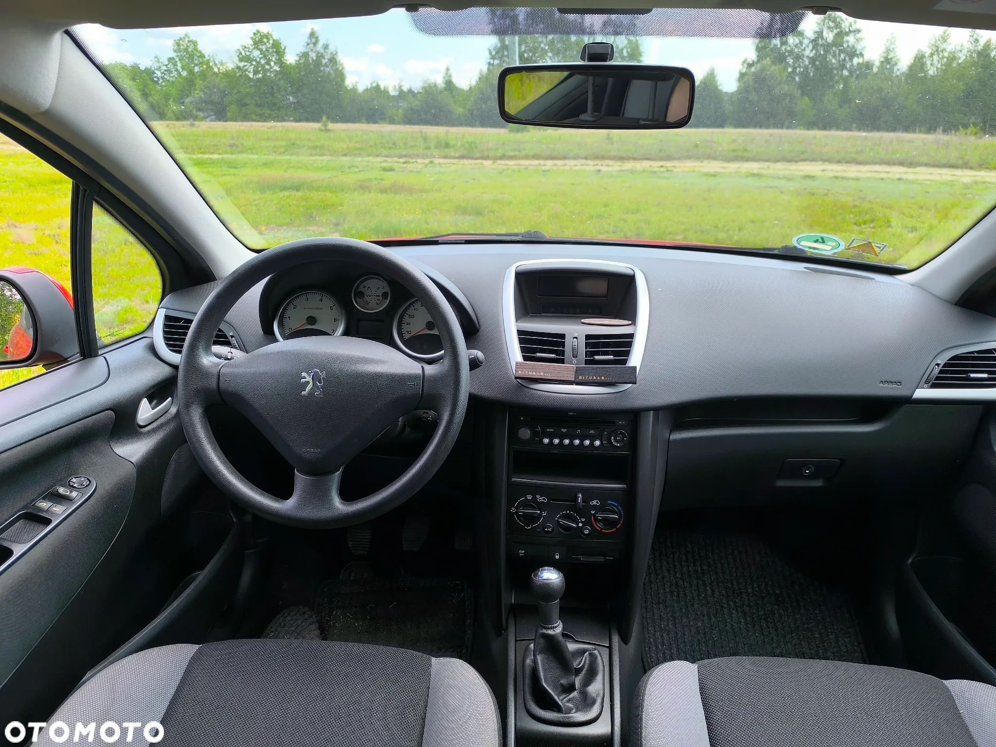 Peugeot 207 1.4 Trendy - 8
