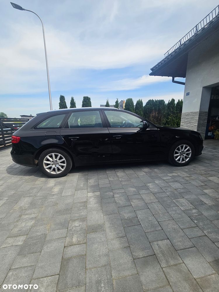 Audi A4 Avant - 4