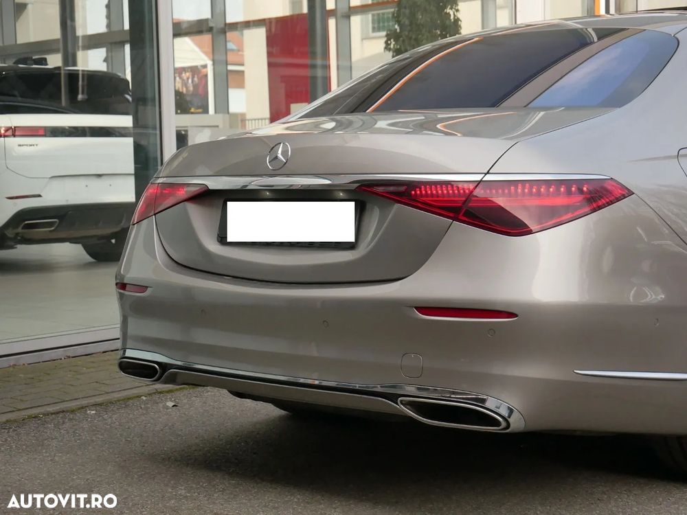 Mercedes-Benz S - 12
