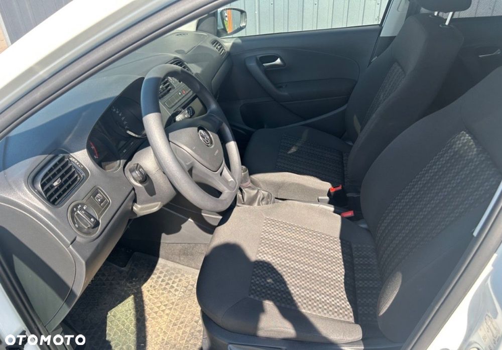 Volkswagen Polo - 10