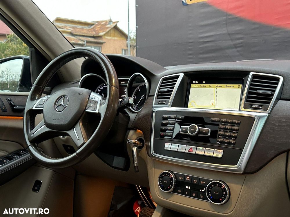 Mercedes-Benz ML - 11