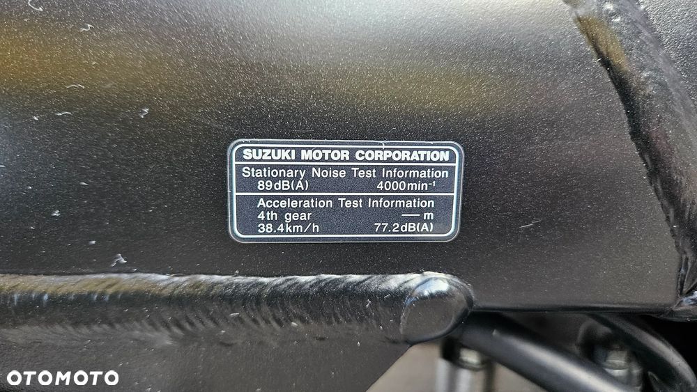 Suzuki V-STROM - 19