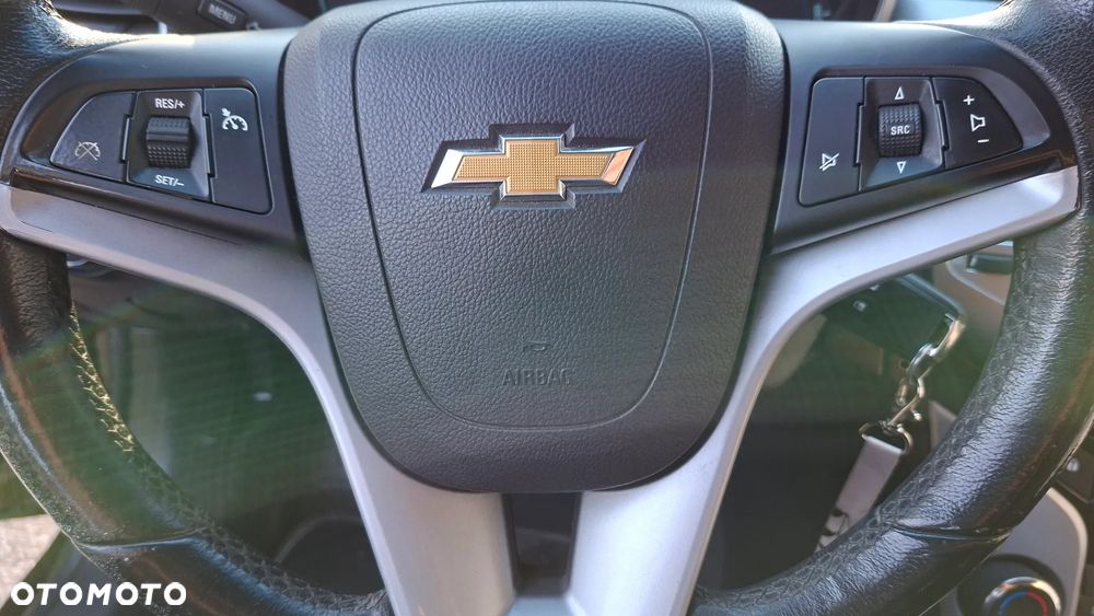 Chevrolet Cruze - 17