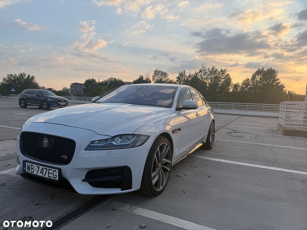 Jaguar XF 3.0 V6 AWD S - 1