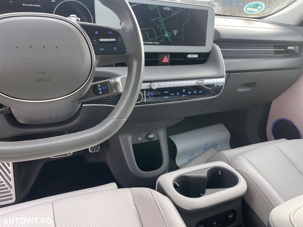Hyundai IONIQ 77,4 kWh Uniq - 11