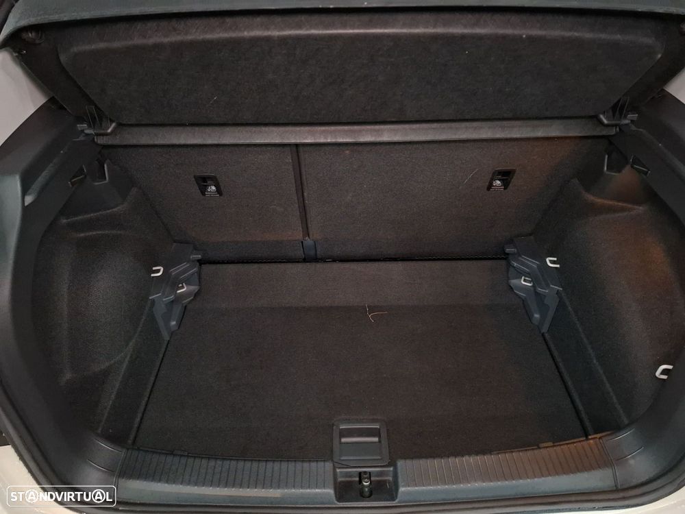 VW T-Cross 1.0 TSI Urban - 23