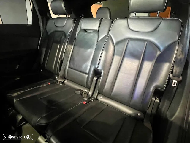 Audi Q7 3.0 TDI quattro S-line Tiptronic 7L - 27