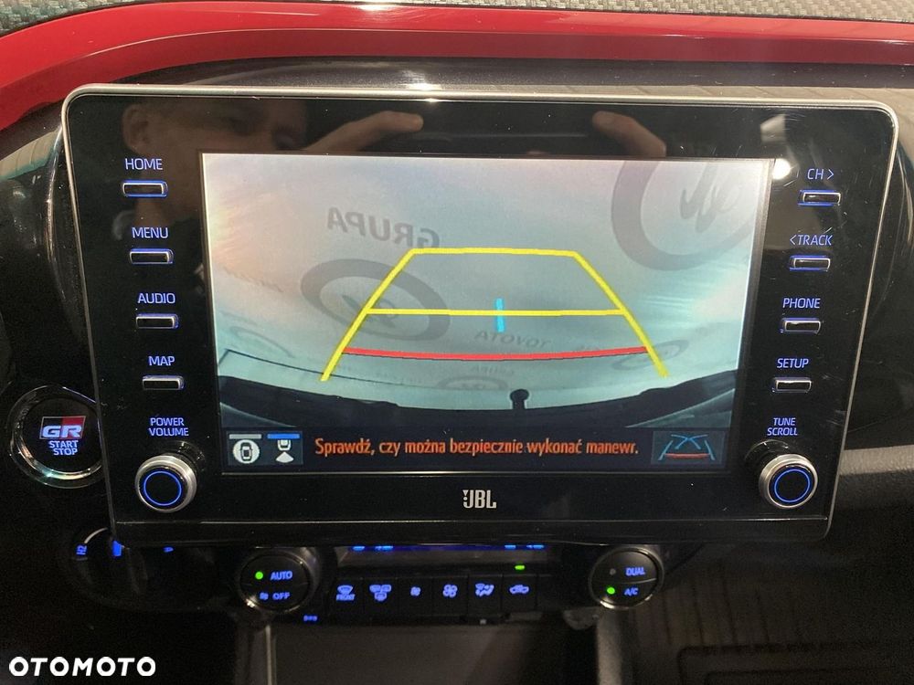 Toyota Hilux 2.8 D-4D Double Cab GR Sport 4x4 - 17