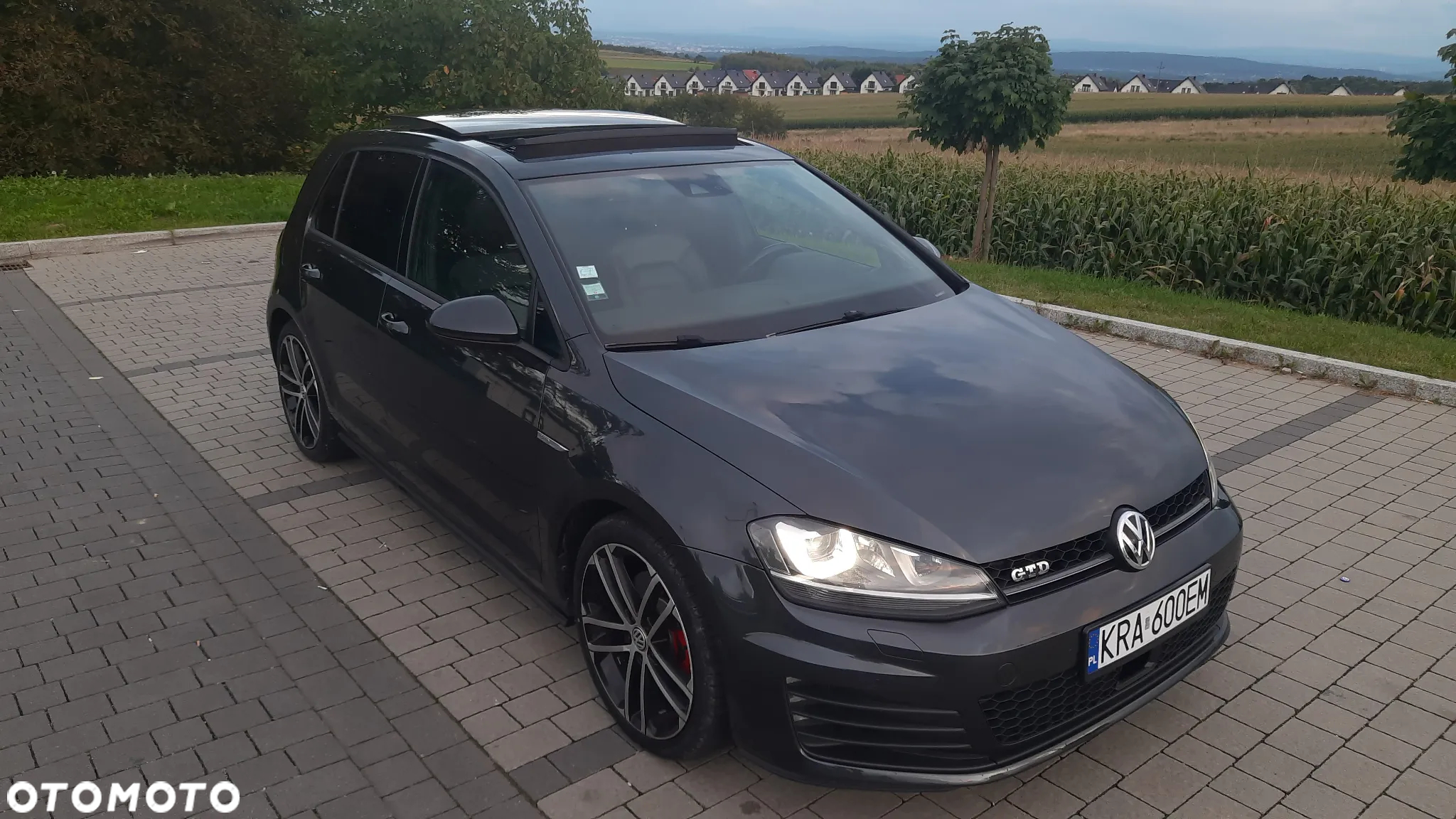 Volkswagen Golf GTD 2.0 TDI SCR DSG - 12