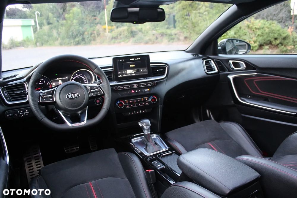 Kia ProCeed - 14