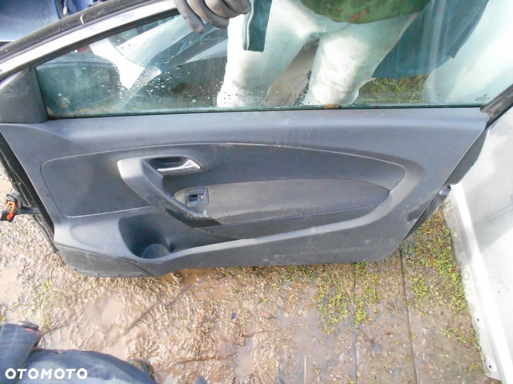 VW POLO 6R BOCZEK TAPICERKA DRZWI PRAWYCH 3D EUROPA - 2