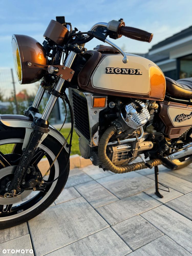 Honda CX - 16