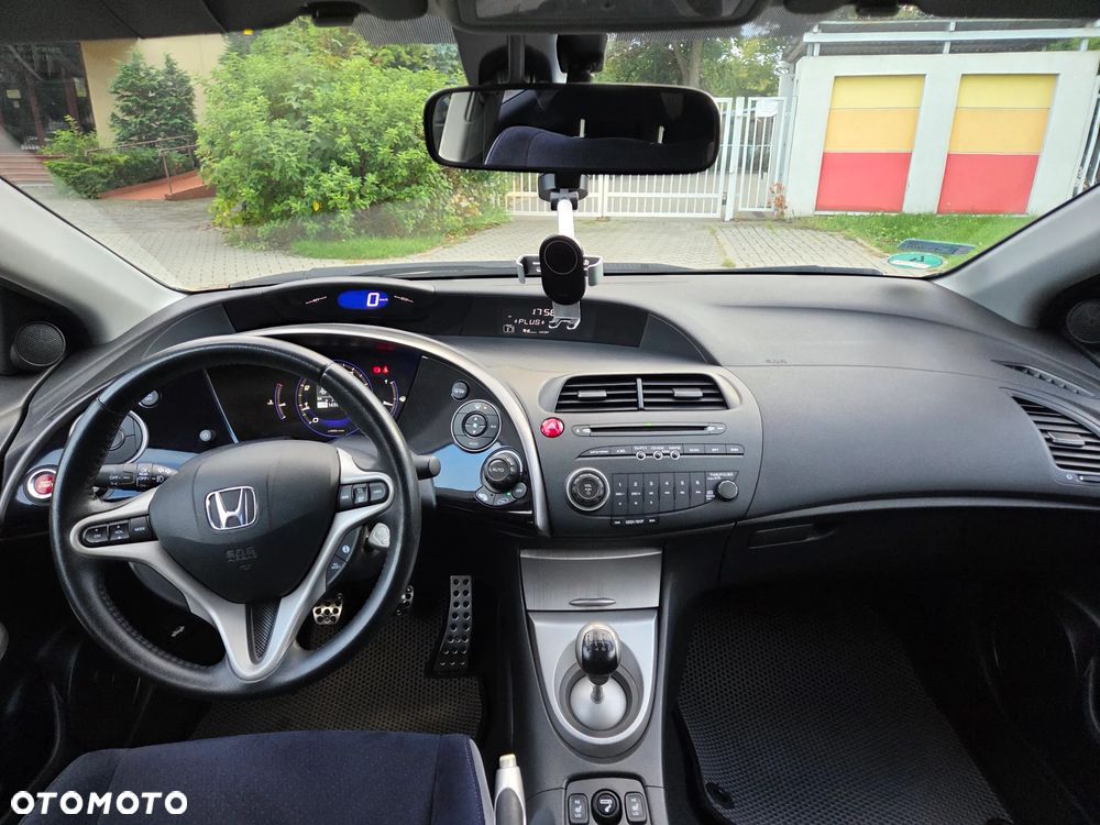 Honda Civic 1.8 Executive - 13