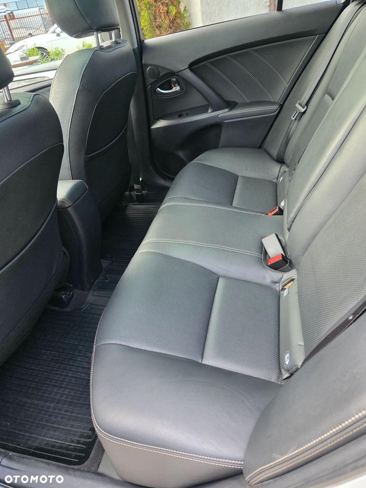 Toyota Avensis 2.0 Prestige MS - 34