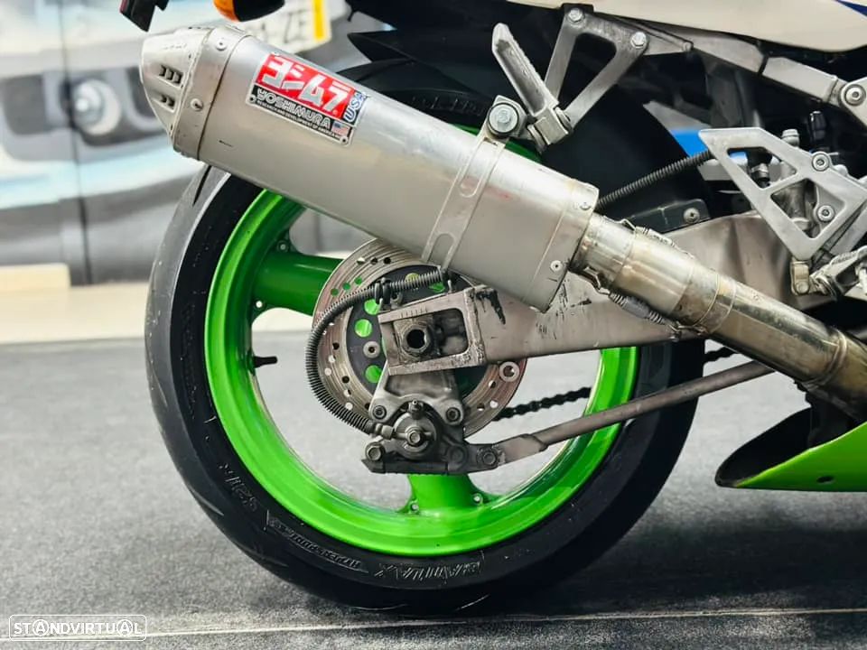 Kawasaki ZXR 750 - 9