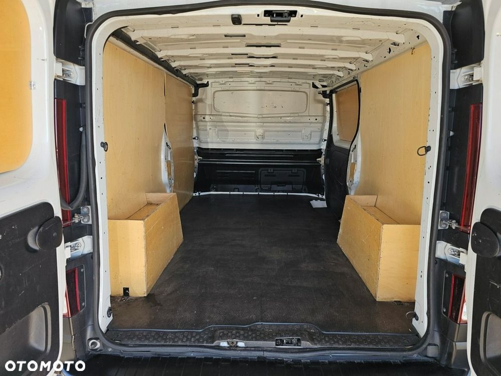 Renault Trafic - 22