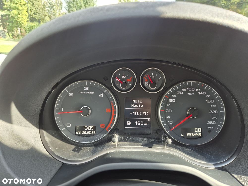 Audi A3 Sportback 1.6 TDI Attraction - 11
