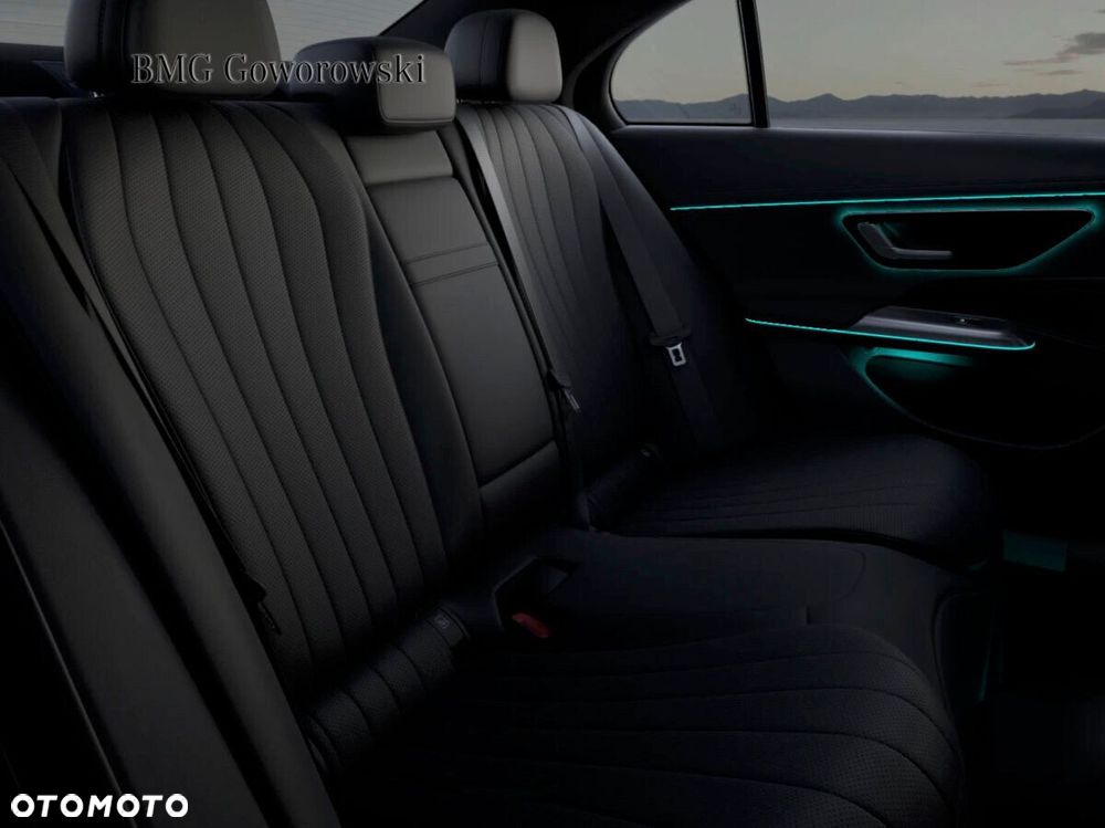 Mercedes-Benz Klasa E 200 mHEV 4-Matic AMG 9G-Tronic - 11