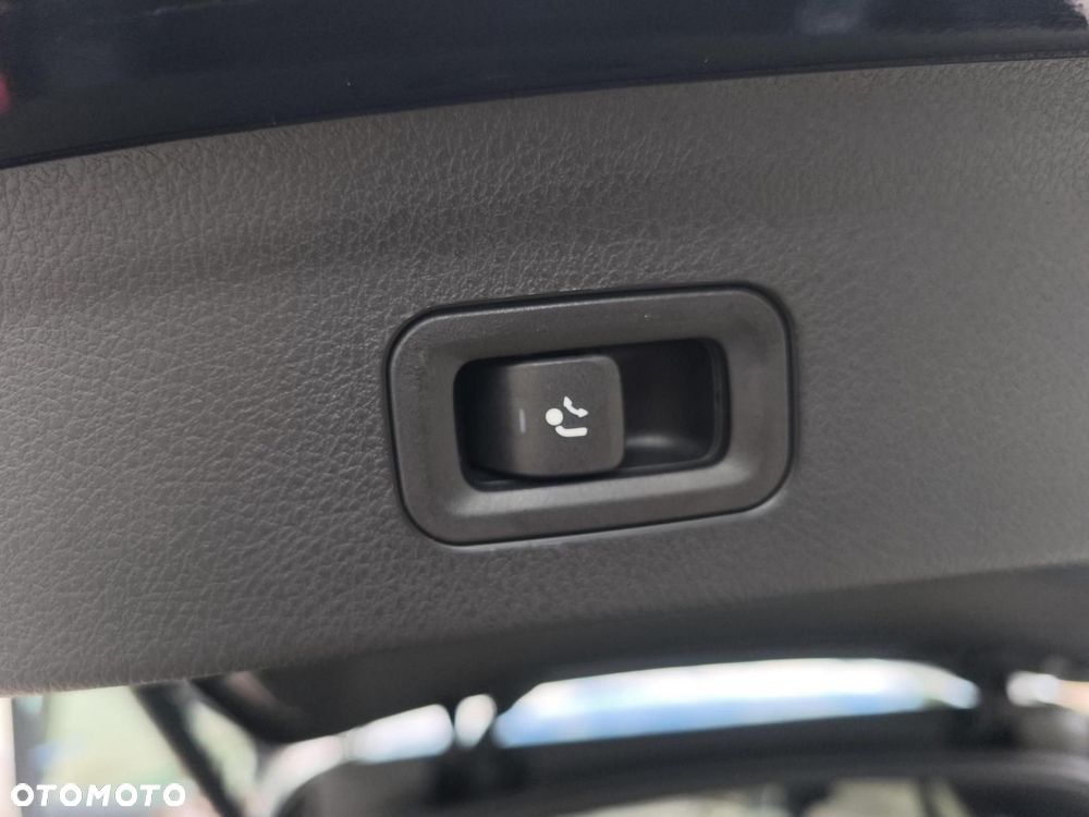 Mercedes-Benz GLE - 24