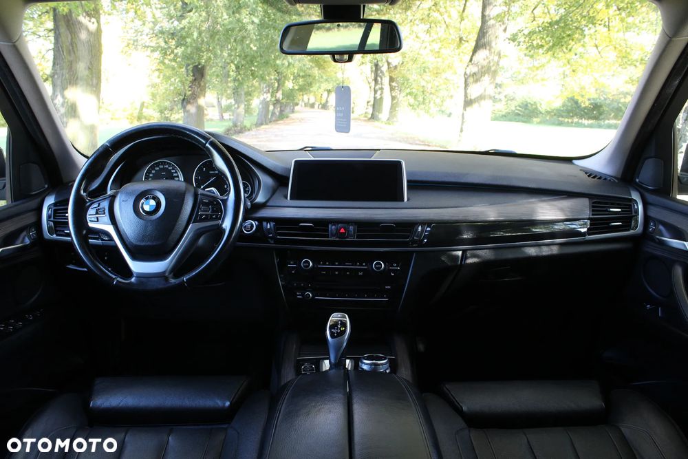 BMW X5 xDrive25d - 29