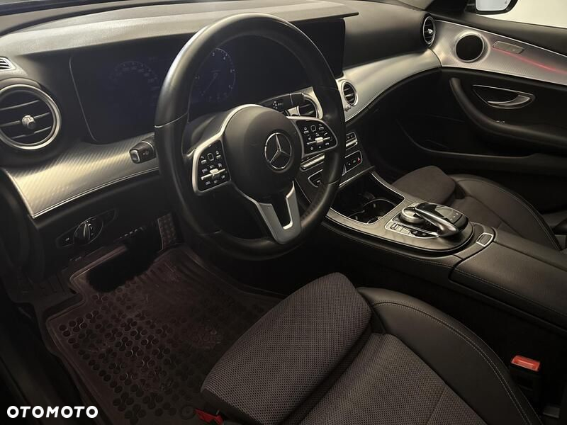 Mercedes-Benz Klasa E - 10