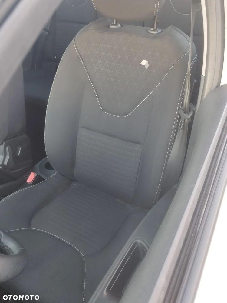 Renault Clio - 19