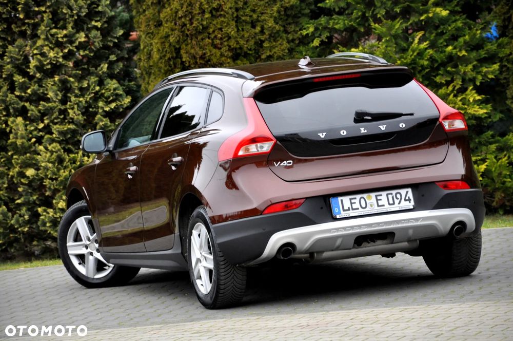 Volvo V40 Cross Country T3 Momentum - 18
