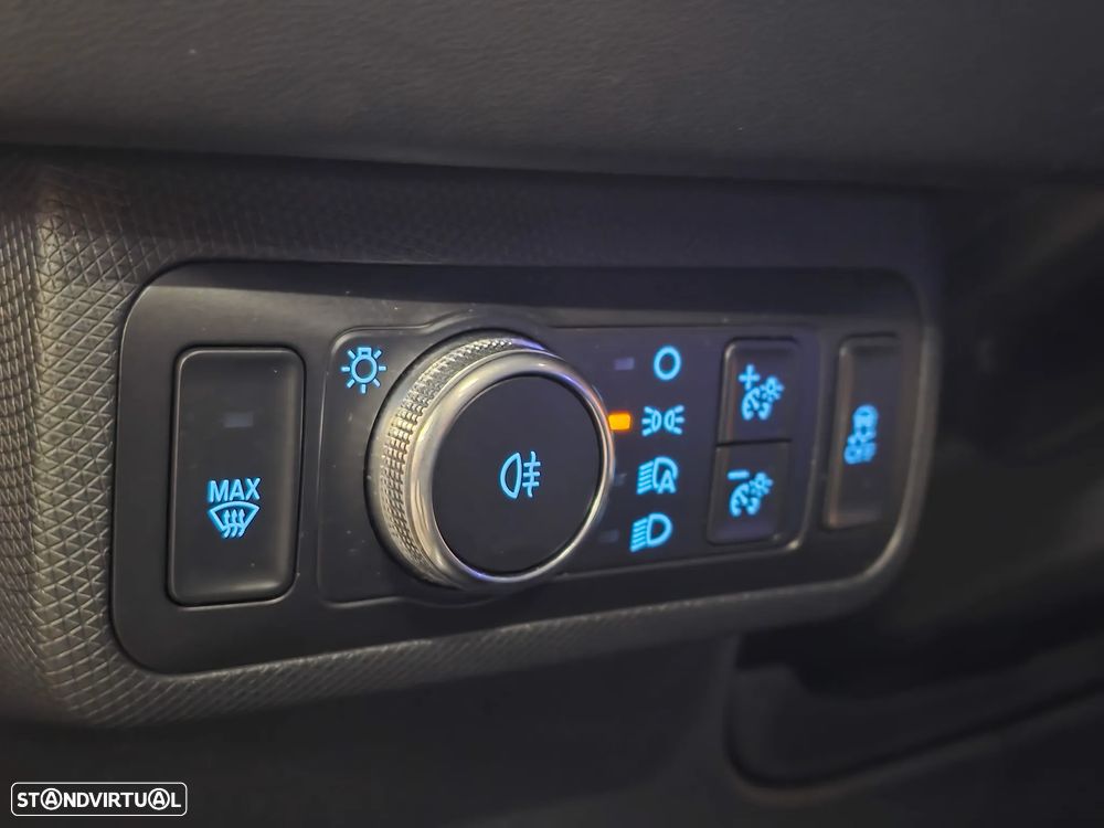 Ford Mustang Mach-E AWD PREMIUM - 29