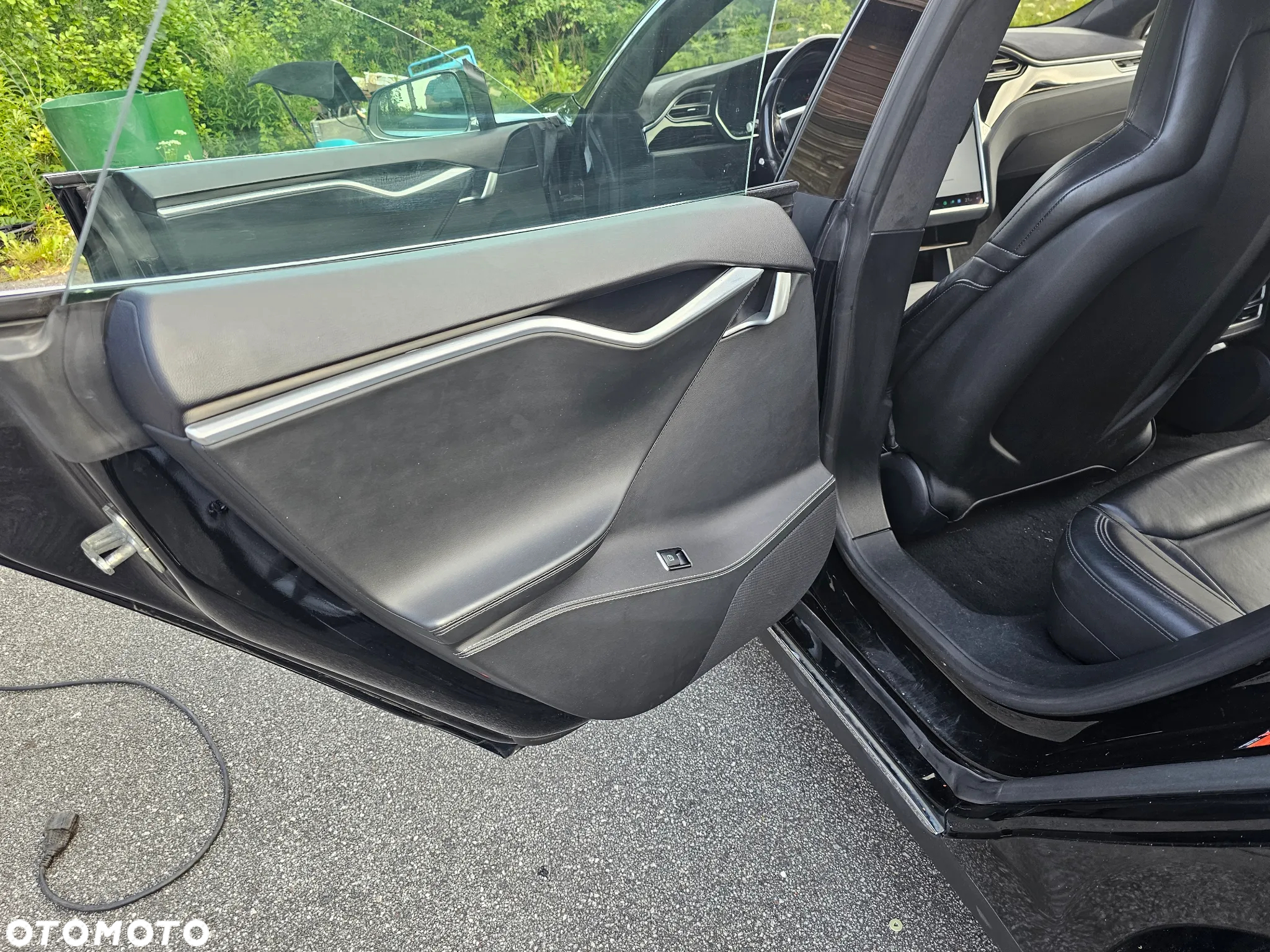Tesla Model S 85 D Performance - 10
