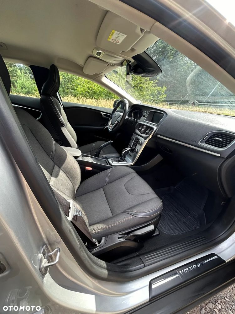 Volvo V40 T3 Drive-E R-Design Momentum - 14