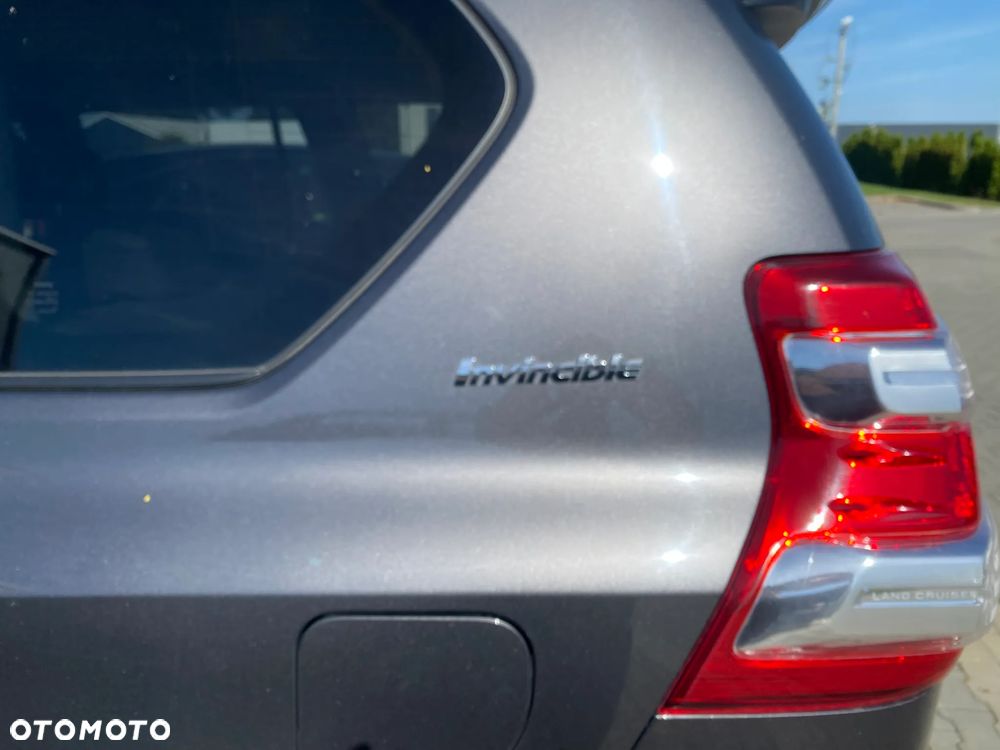 Toyota Land Cruiser LC 3.0 D-4D Invincible - 5