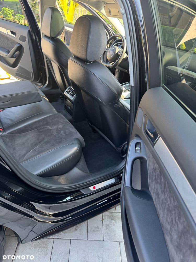 Audi A4 ver-2-0-tdi-dpf-clean-diesel-quattro-s-tronic-s-line-sportpaket - 17