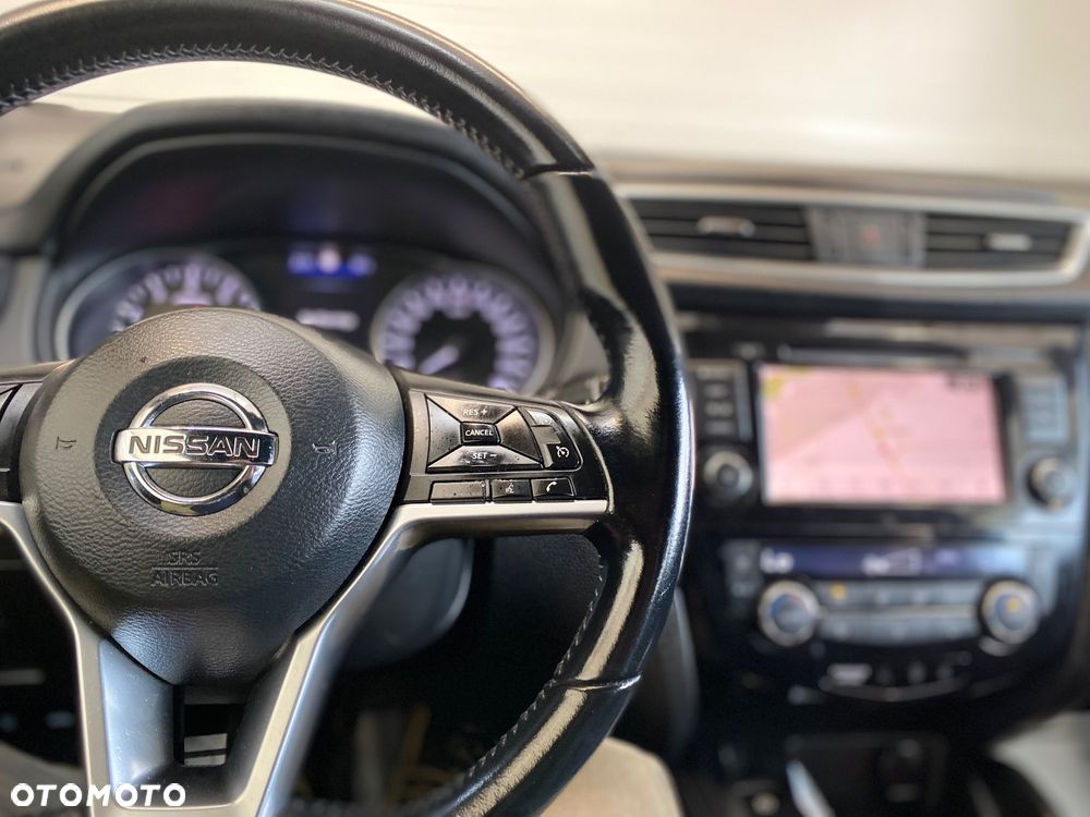 Nissan Qashqai 1.3 DIG-T TEKNA - 22