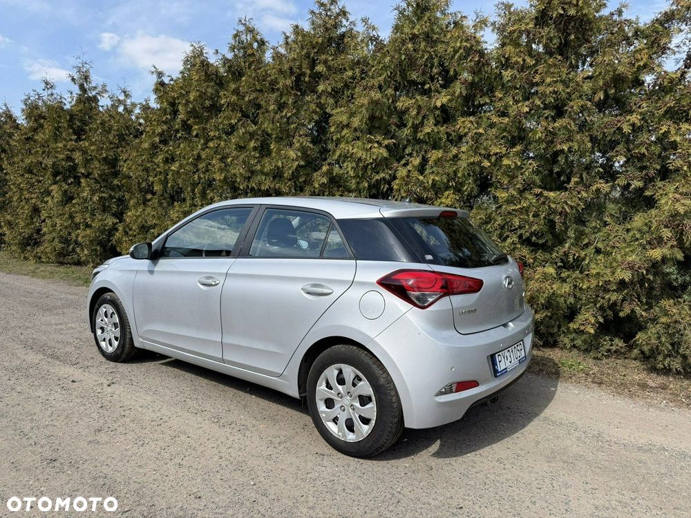 Hyundai i20 1.1 CRDi - 16