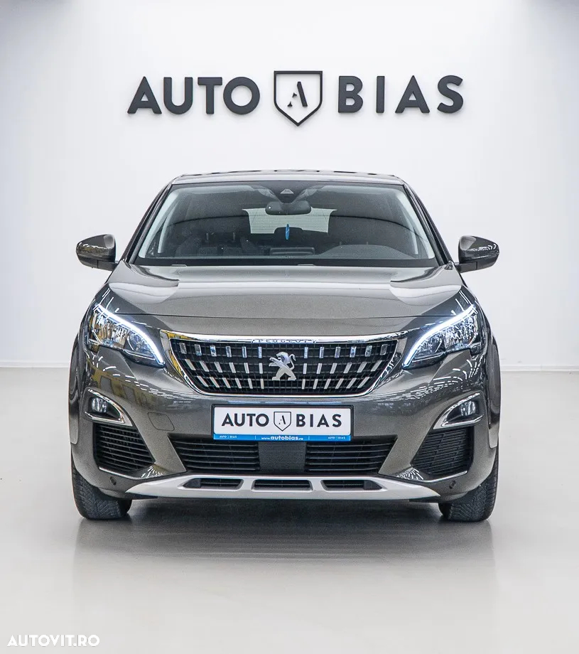Peugeot 3008 1.2 PureTech Turbo S&S EAT8 Allure - 22
