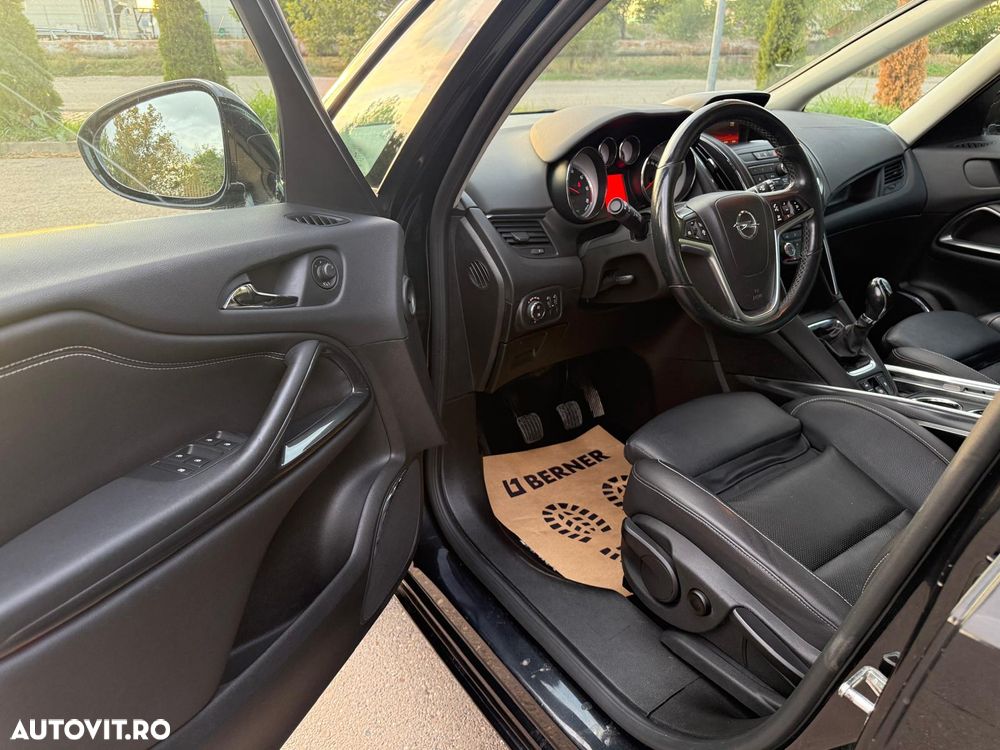 Opel Zafira Tourer 1.6 CDTI ECOTEC Start/Stop Cosmo - 5