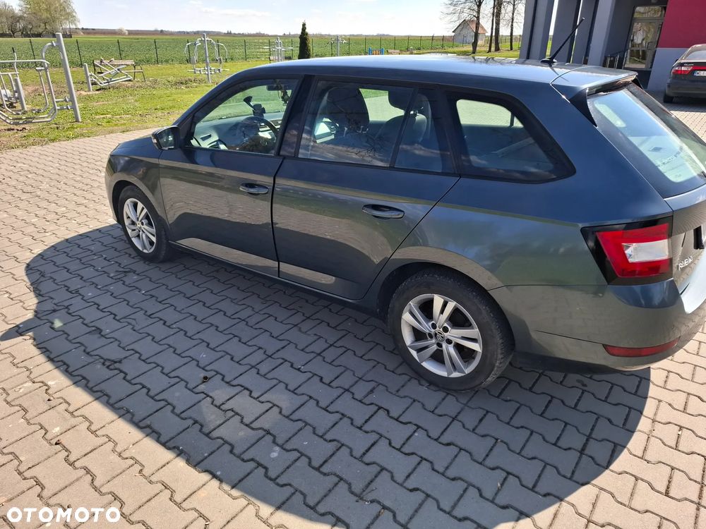Skoda Fabia 1.0 TSI Style - 2