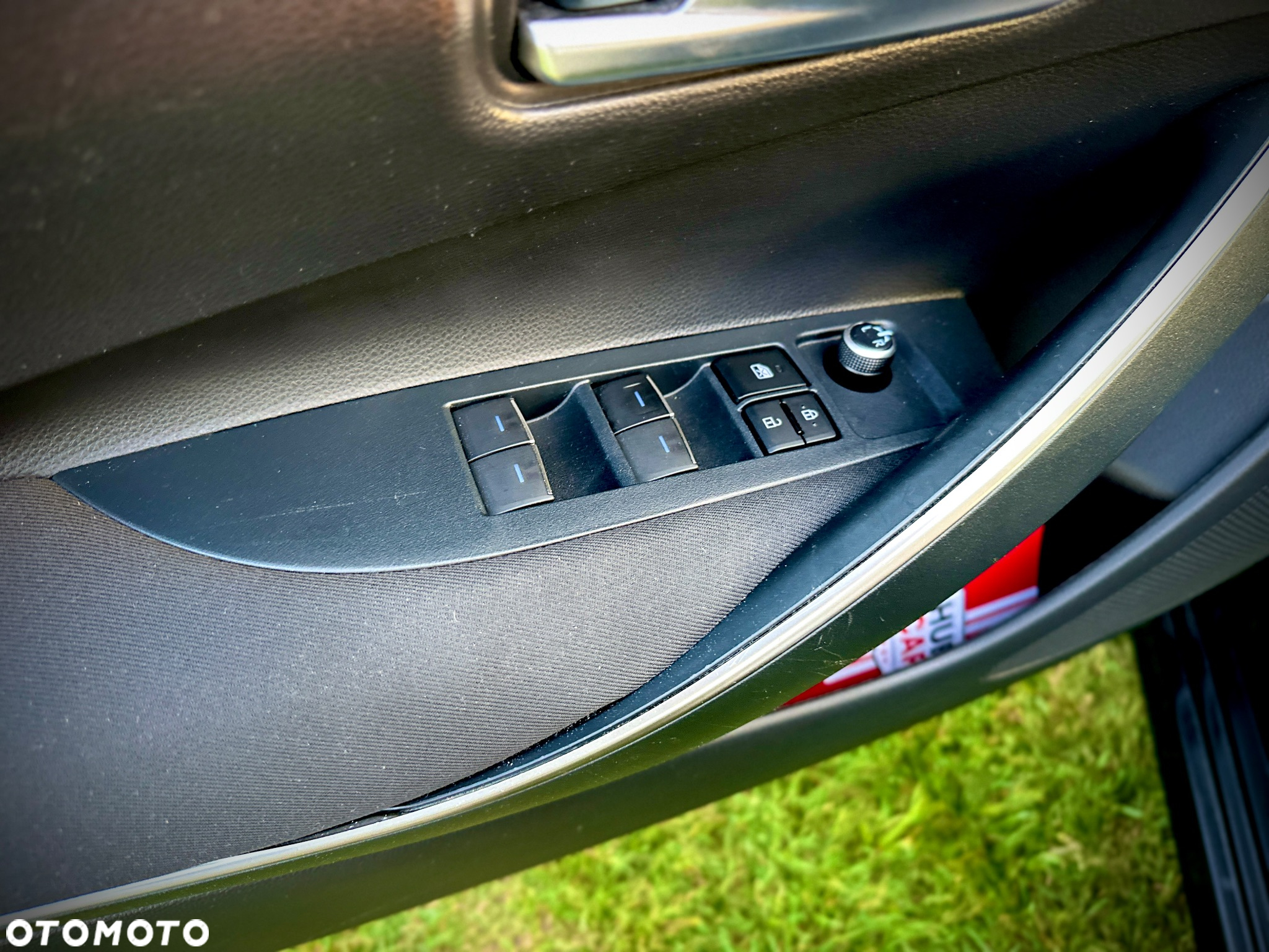 Toyota Corolla 1.8 Hybrid Comfort - 35