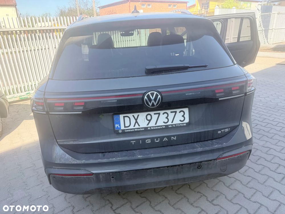 Volkswagen Tiguan 1.5 eTSI Life DSG - 4