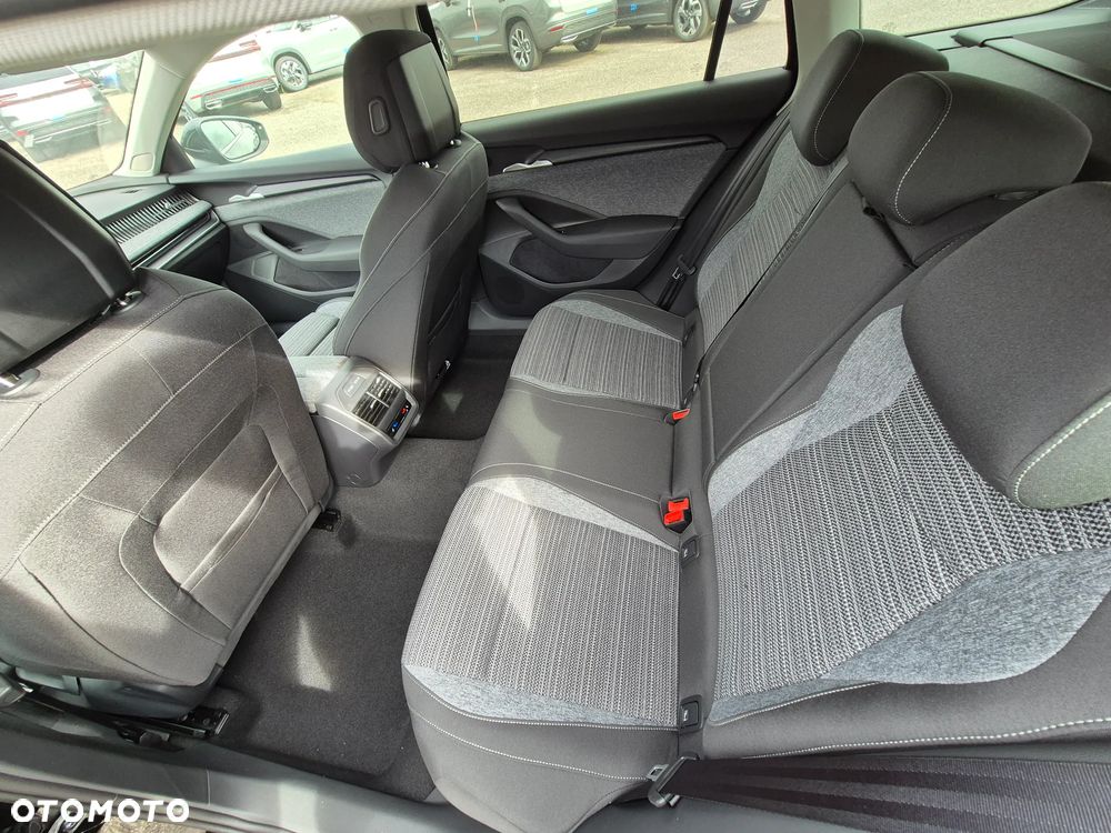 Skoda Superb 2.0 TSI Edition 130 DSG - 10