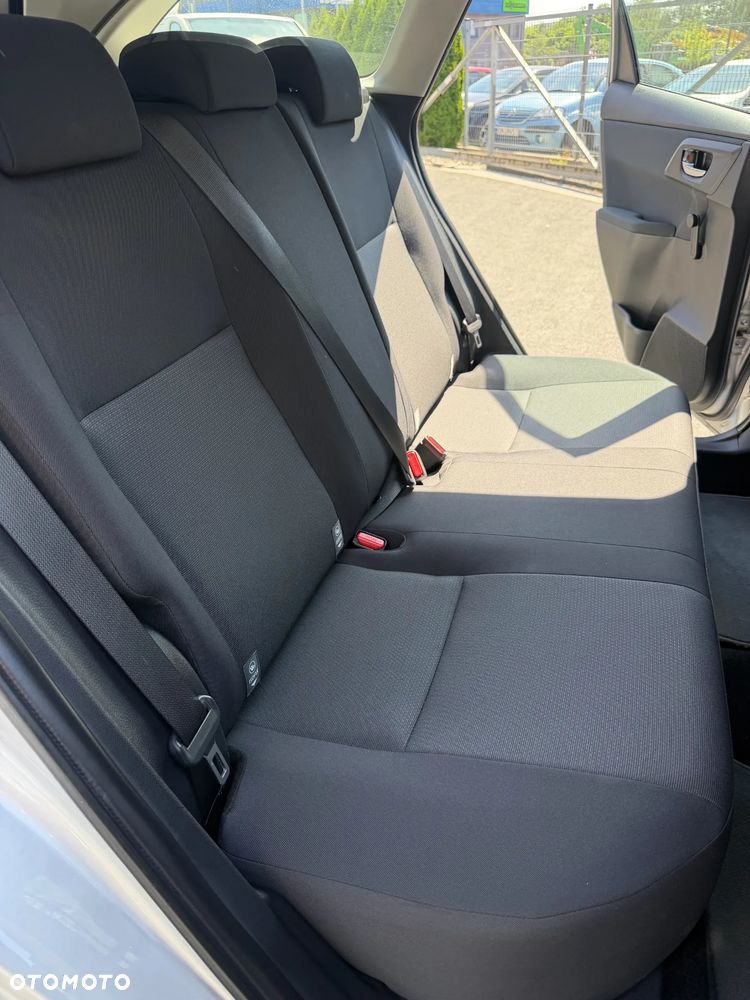 Toyota Auris 1.6 Active - 14