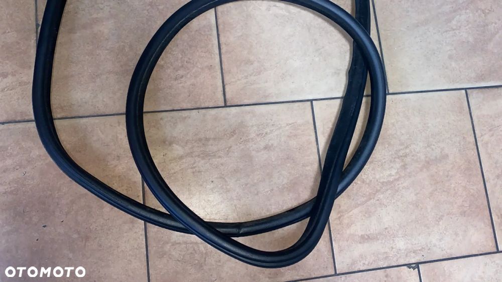 BMW X6 F16 USZCZELKA DRZWI PRZÓD PRZEDNICH 7317823 - 2