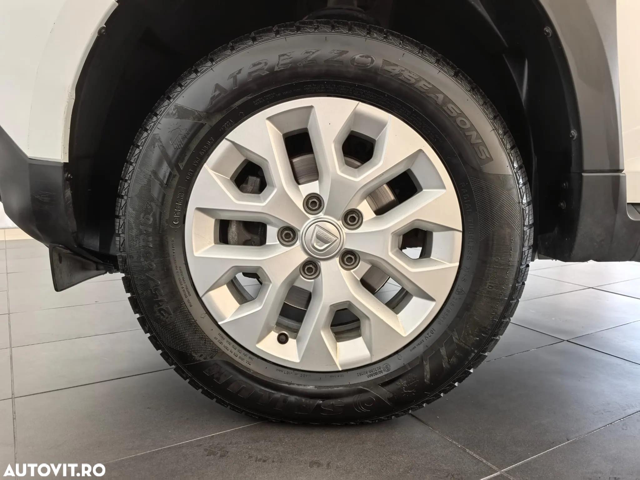 Dacia Duster 1.5 Blue dCi 4WD Essential - 5