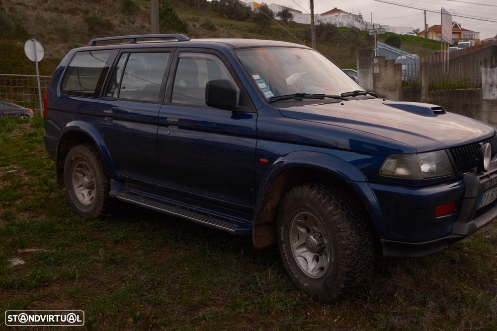 Mitsubishi Pajero Sport - 1