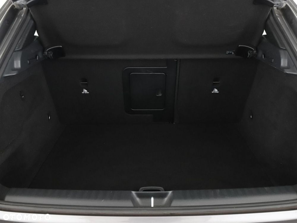 Mercedes-Benz GLA 250 AMG Line - 21