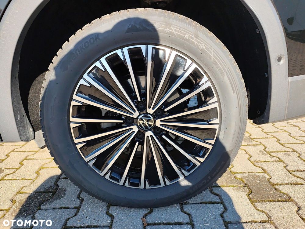 Volkswagen Tiguan - 32