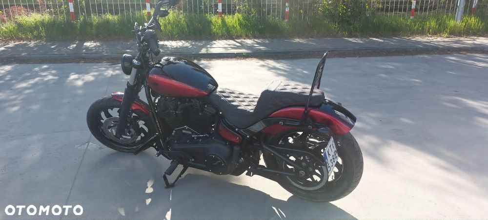 Harley-Davidson Softail Street Bob - 19