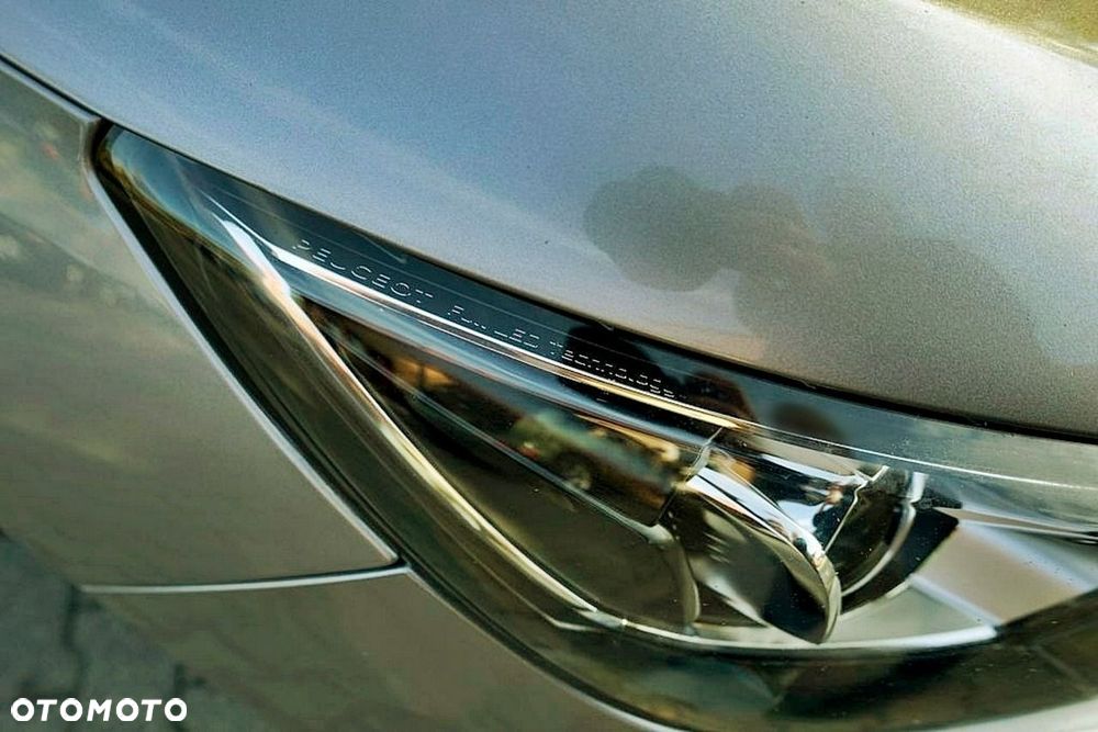 Peugeot 308 - 16