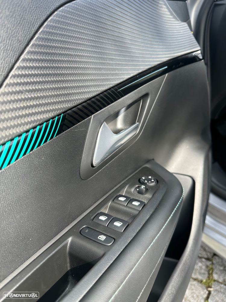 Peugeot e-208 Allure - 20