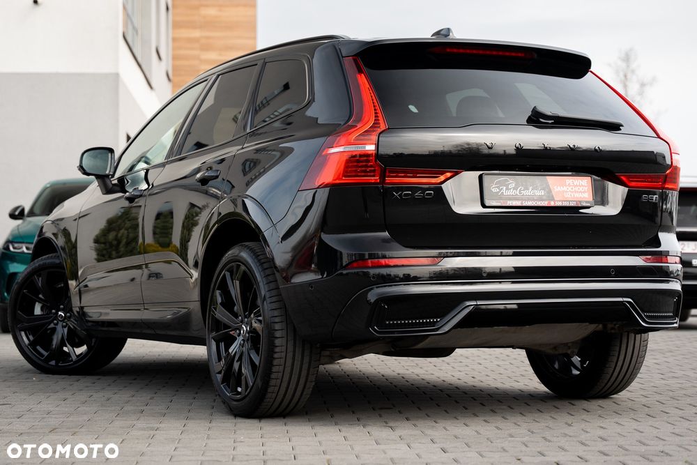 Volvo XC 60 B5 B AWD Ultimate Dark - 15